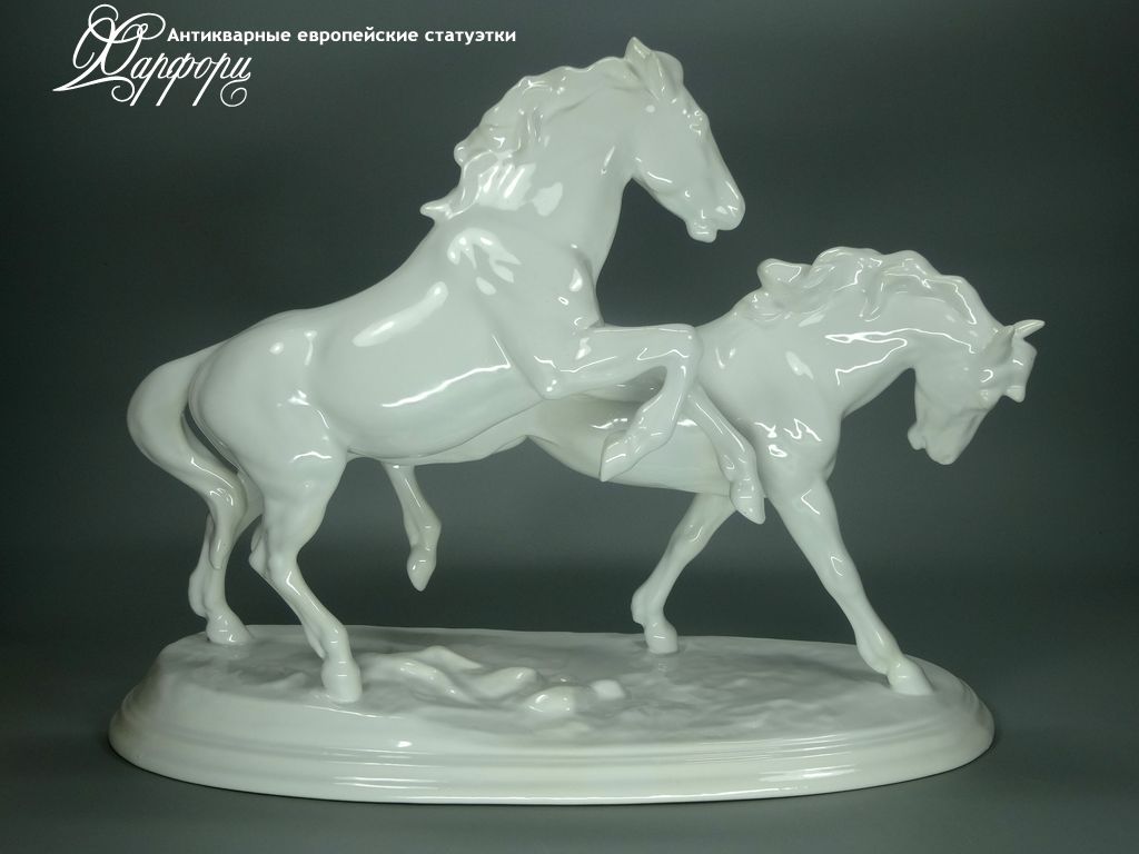 Купить фарфоровую статуэтку Keramos Пара коней